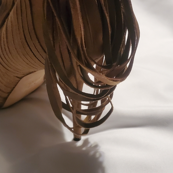 Gucci Ankle Boots with Fringe Size 7.5 - Picture 5 of 16